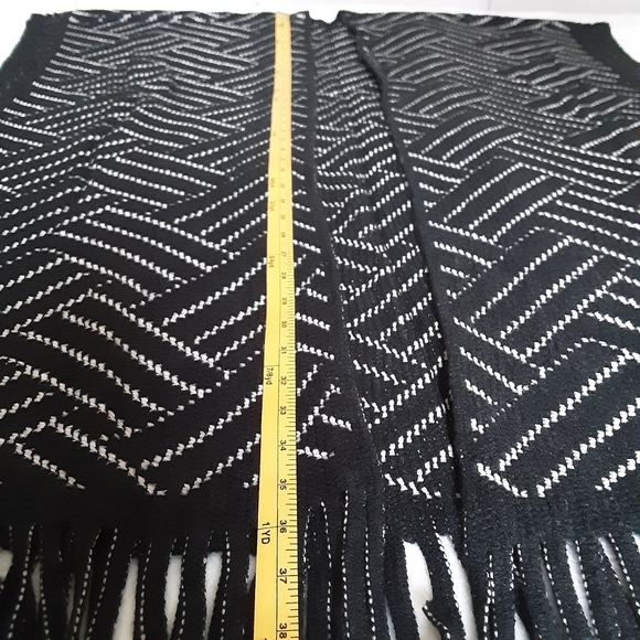 Ruana Wrap With Fringe - Picture 10 of 11